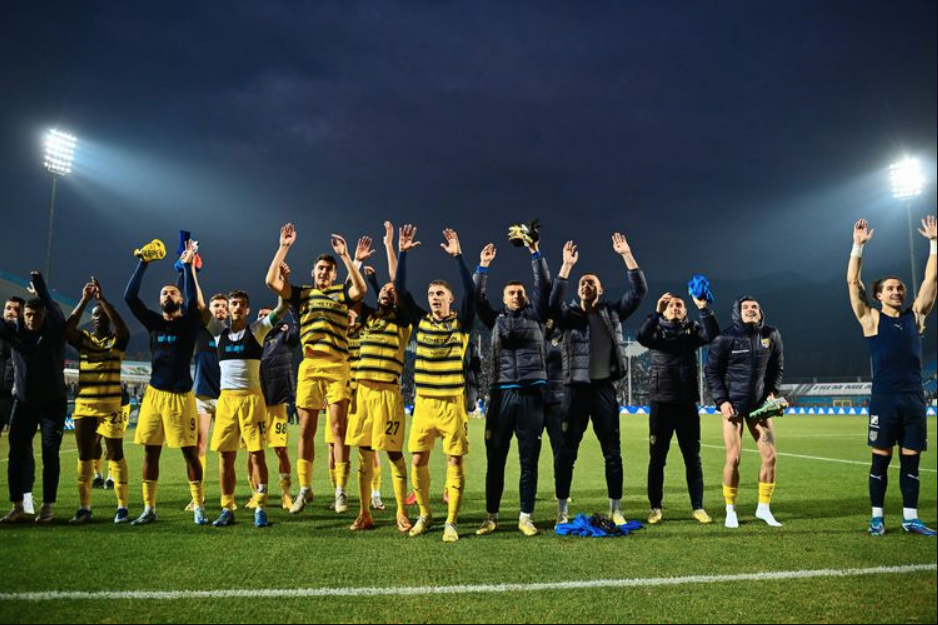 Parma Raih Gelar Promosi Pertama ke Serie A Setelah Bertarung Ketat di Serie B!
