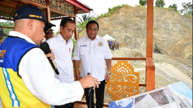 Presiden Joko Widodo meresmikan Bendungan Tiu Suntuk di Kabupaten Sumbawa Barat, Nusa Tenggara Barat
