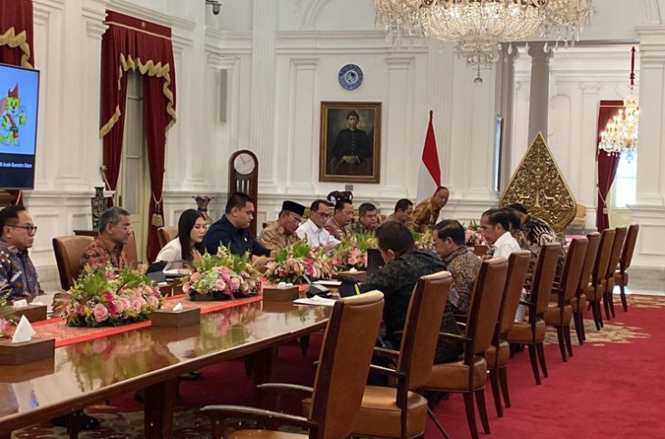 Presiden Jokowi Pimpin Rapat Persiapan PON XXI Aceh-Sumut